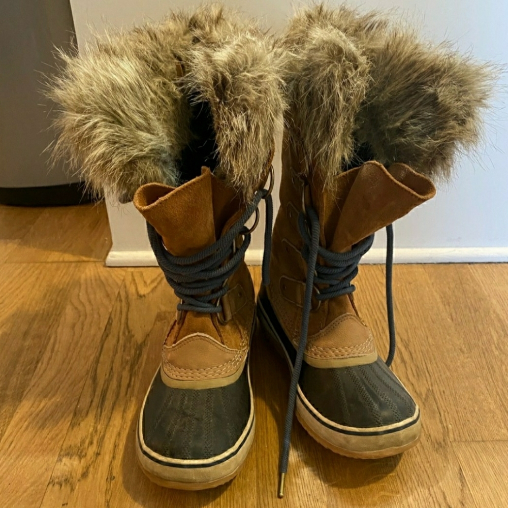 GUC Sorel Joan artic boots